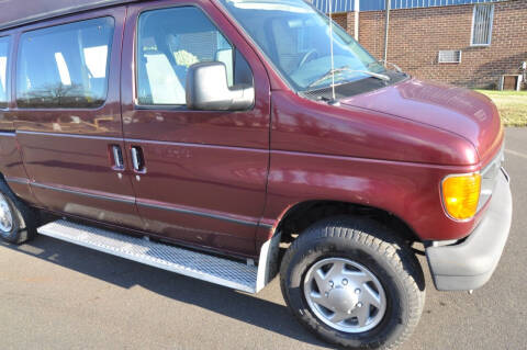 2005 Ford E-Series E-350 SD XLT