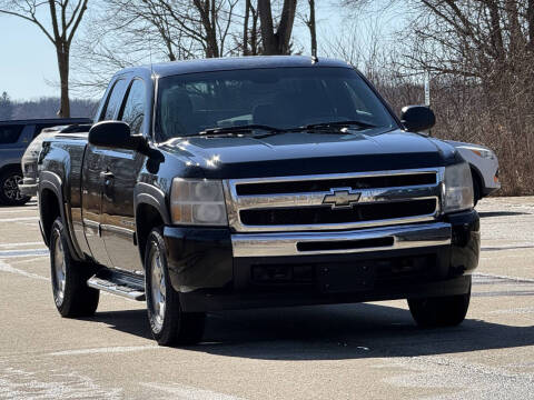 2011 Chevrolet Silverado 1500 for sale at House of Carz in Round Lake Heights IL