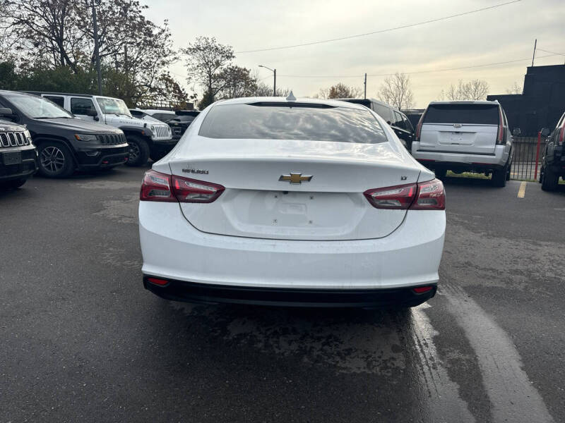 2022 Chevrolet Malibu 1LT photo 6