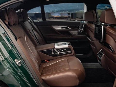 2022 BMW 7 Series ALPINA B7 xDrive