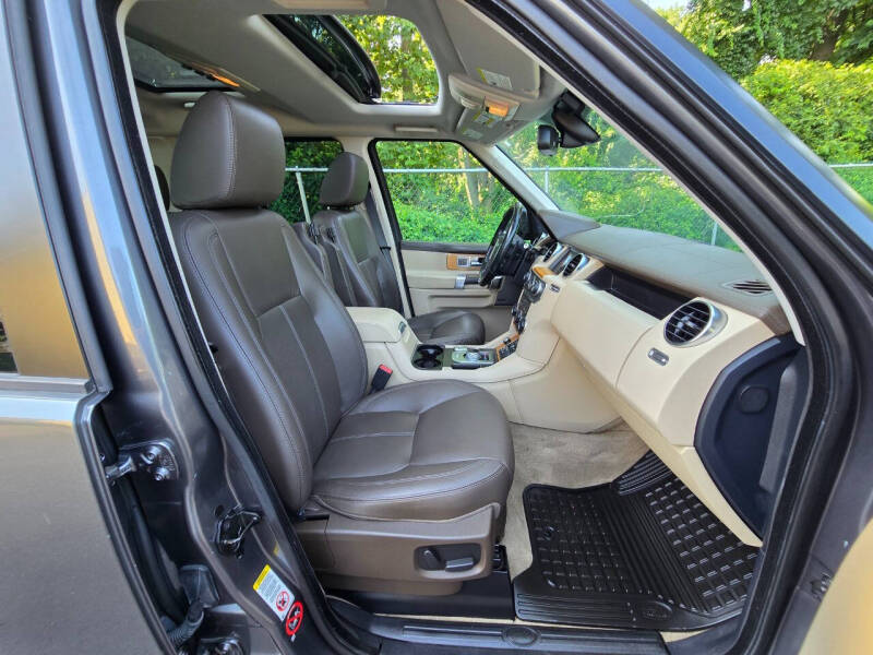 2016 Land Rover LR4 HSE LUX