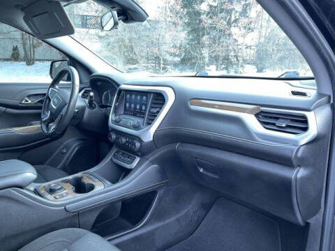 2023 GMC Acadia