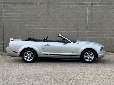 2005 Ford Mustang V6 Deluxe