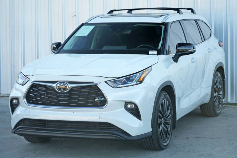 2022 Toyota Highlander Platinum