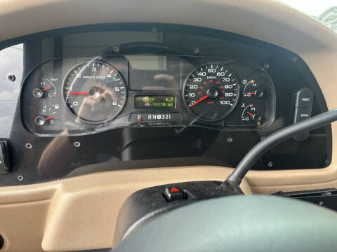 2015 Ford GEORGETOWN FOREST RIVER