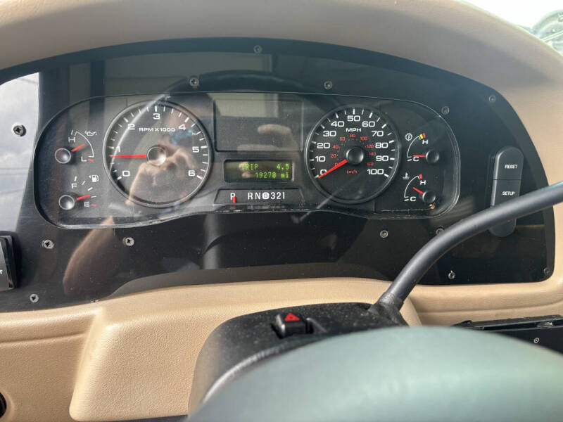 2015 Ford GEORGETOWN FOREST RIVER