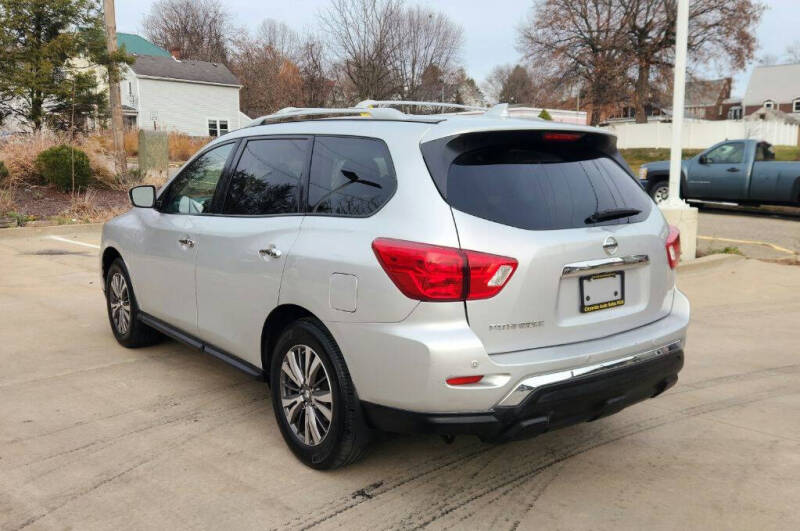 2019 Nissan Pathfinder S
