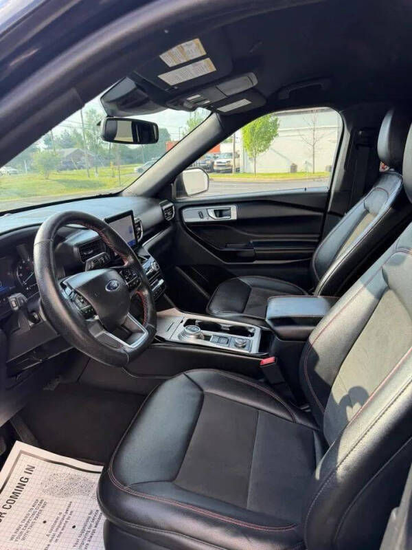2023 Ford Explorer ST-Line