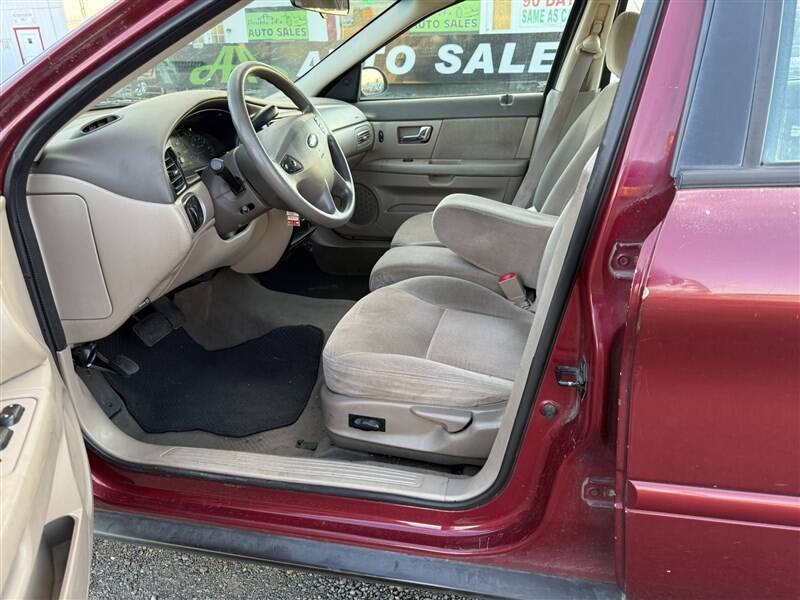 2002 Ford Taurus SES