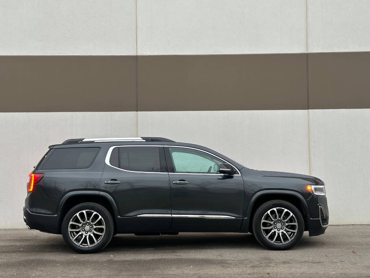 2021 GMC Acadia for sale at Phoenix Motor Co in Romulus, MI