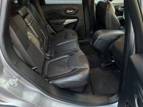 2018 Jeep Cherokee Trailhawk