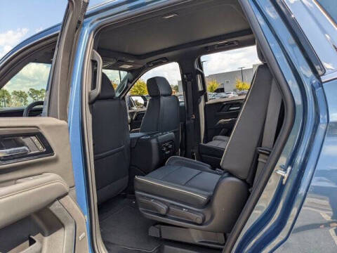 2025 GMC Yukon Elevation