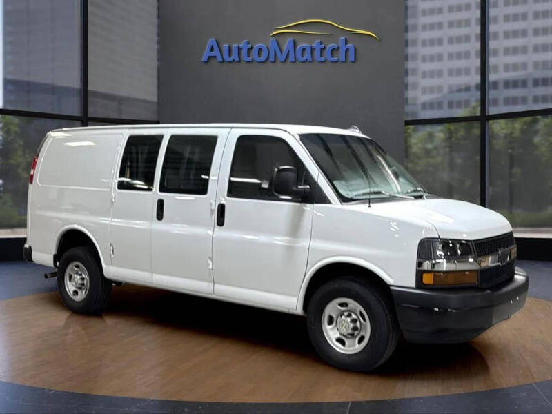 2023 Chevrolet Express 2500