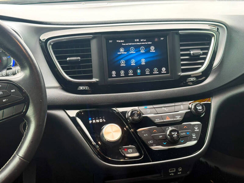 2020 Chrysler Pacifica Touring