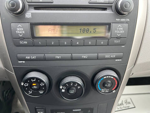 2010 Toyota Corolla LE