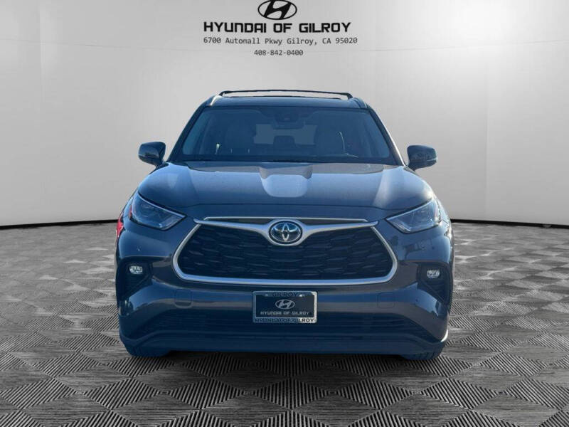 2023 Toyota Highlander Hybrid XLE