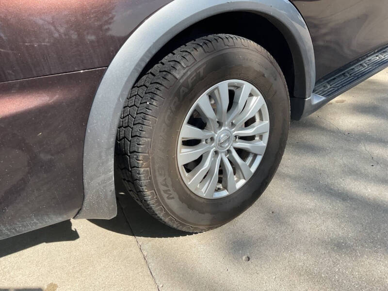 2017 Nissan Armada Platinum