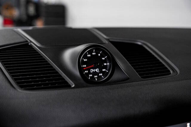 2020 Porsche Cayenne S Coupe