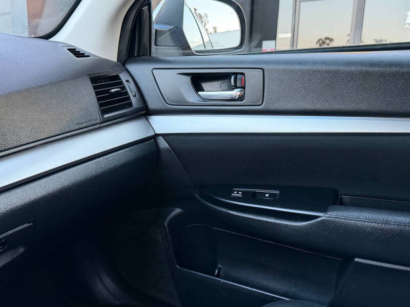 2014 Subaru Outback 2.5i Premium