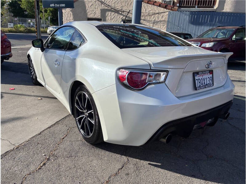 2014 Scion FR-S