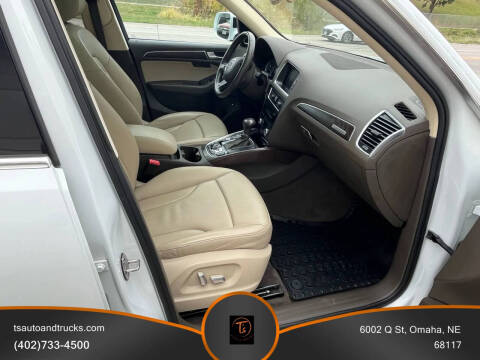 2017 Audi Q5 2.0T quattro Premium Plus