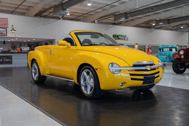 2004 Chevrolet SSR LS