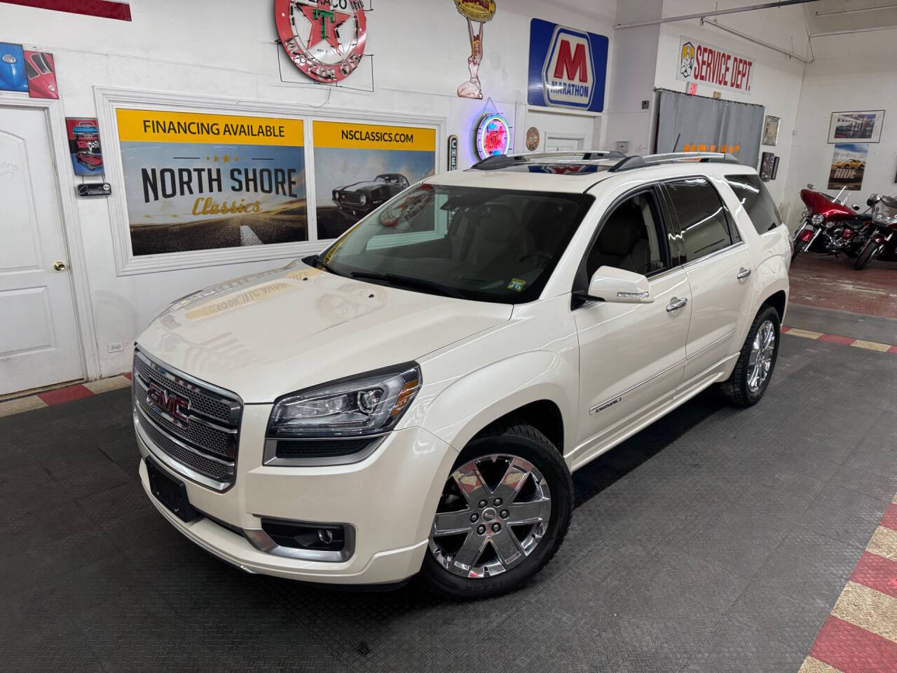 2014 GMC Acadia 1