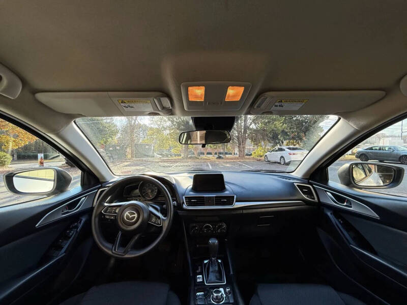 2018 Mazda MAZDA3 Sport