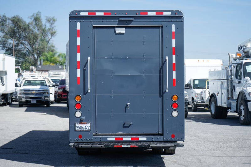 2020 Freightliner MT45 Chassis
