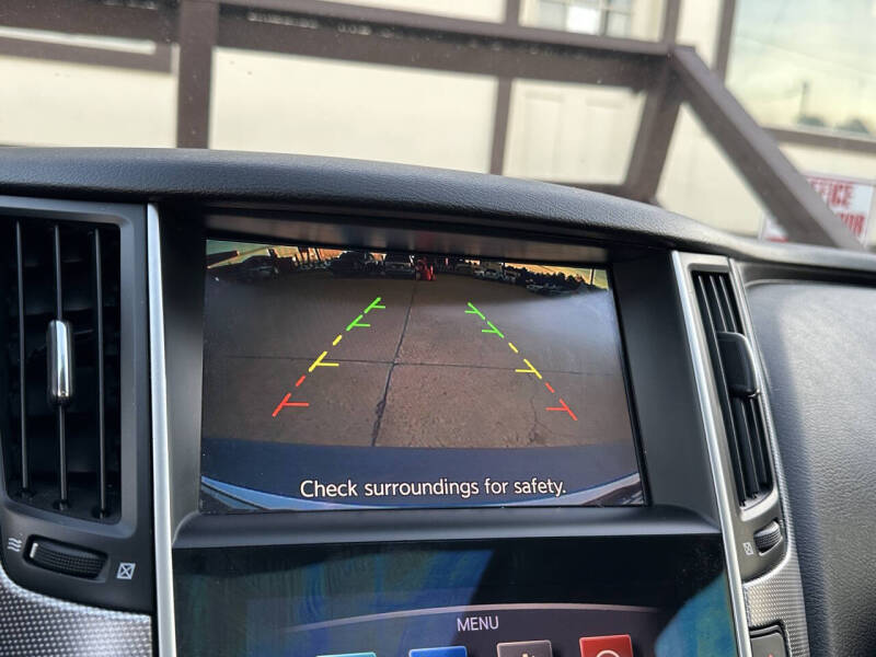 2015 Infiniti Q50 Premium