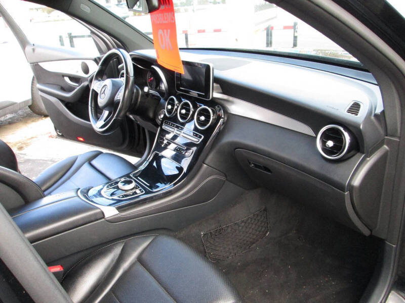 2017 Mercedes-Benz GLC GLC 300 4MATIC