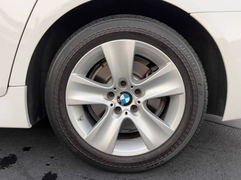 2013 BMW 5 Series 528i