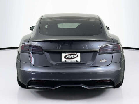 2022 Tesla Model S Plaid