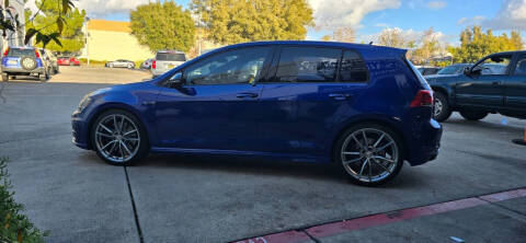 2017 Volkswagen Golf R 4Motion