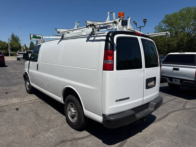 2017 Chevrolet Express 2500