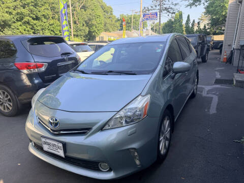 2013 Toyota Prius v Five