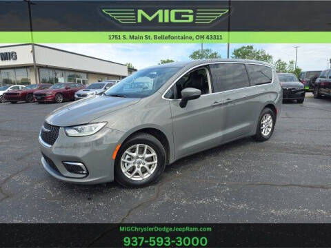 2023 Chrysler Pacifica Touring L