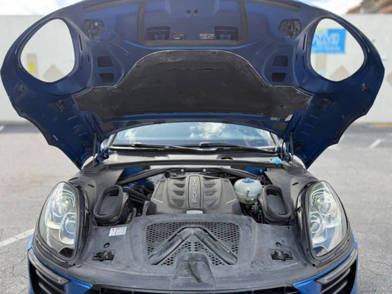 2015 Porsche Macan S