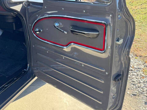 1961 Chevrolet Apache