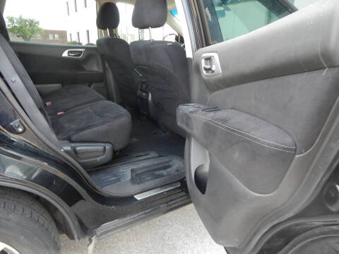 2013 Nissan Pathfinder S