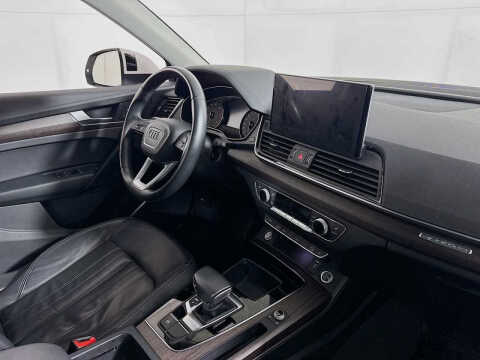 2022 Audi Q5 quattro Premium 40 TFSI