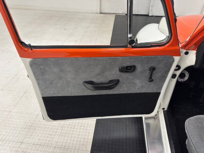 1972 Volkswagen Super Beetle