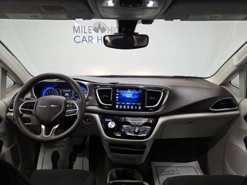 2017 Chrysler Pacifica Touring Plus