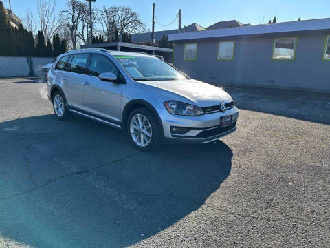 2017 Volkswagen Golf Alltrack for sale at AUTO HUB in Salem OR