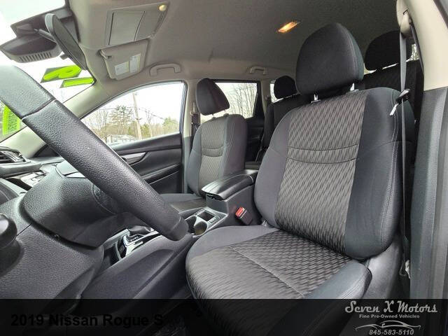 2019 Nissan Rogue S