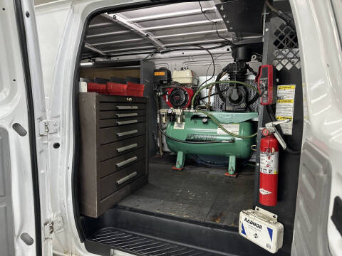 2013 Ford E-Series E-350 SD