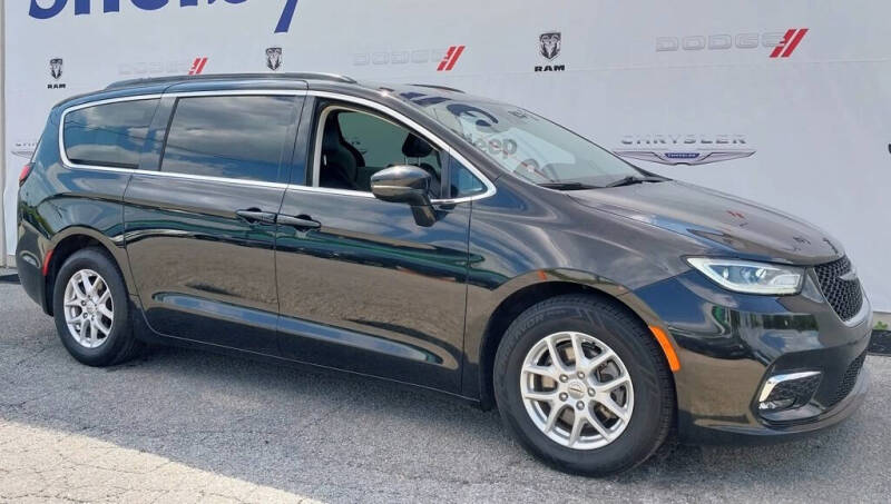 2022 Chrysler Pacifica Touring L