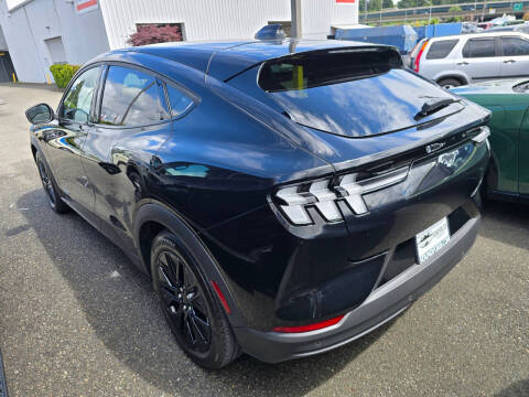 2025 Ford Mustang Mach-E Select