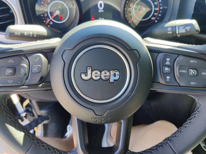 2025 Jeep Gladiator Sport