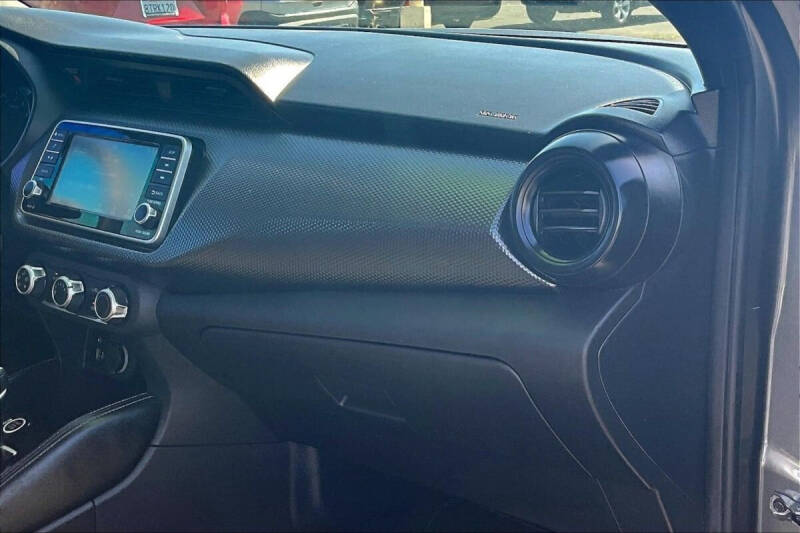 2018 Nissan Kicks S
